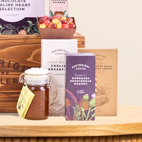 Cartwright & Butler The Swaledale Hamper | Love Roses Bouquet ♡