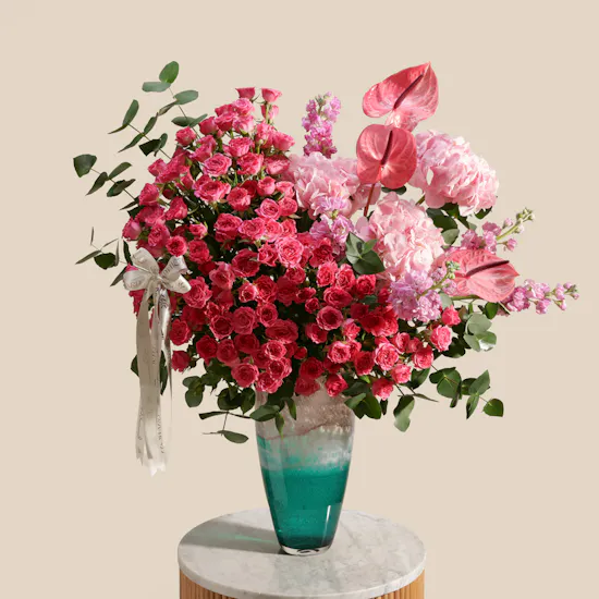 مزهرية زهور نسيم الألوان