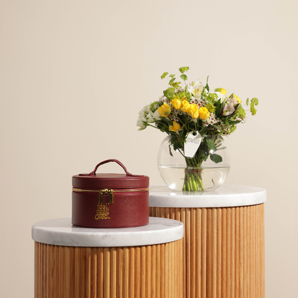 حقيبة شاي جلد  العنابي من فيل جود تى | مزهرية الزهور الجميله