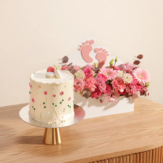 Floward New Baby Girl Cake | Blooms Tray