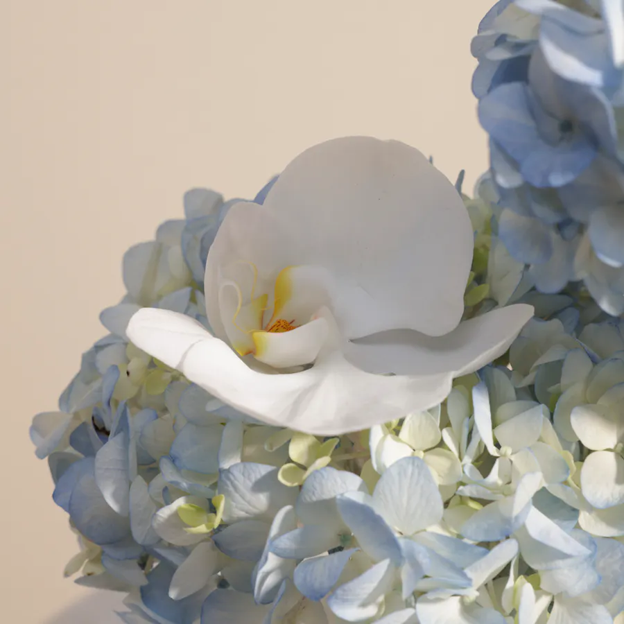 Double Hydrangea & Orchid Flowers Vase 2