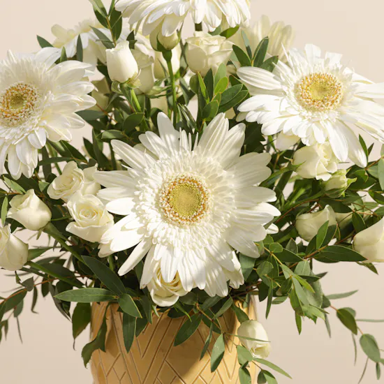 Silent Embrace Flowers Vasw