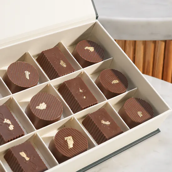 Floward Essence of Joy Small Chocolate Box