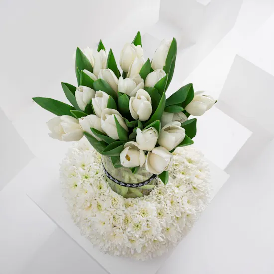 Snowy White | Glass Vase