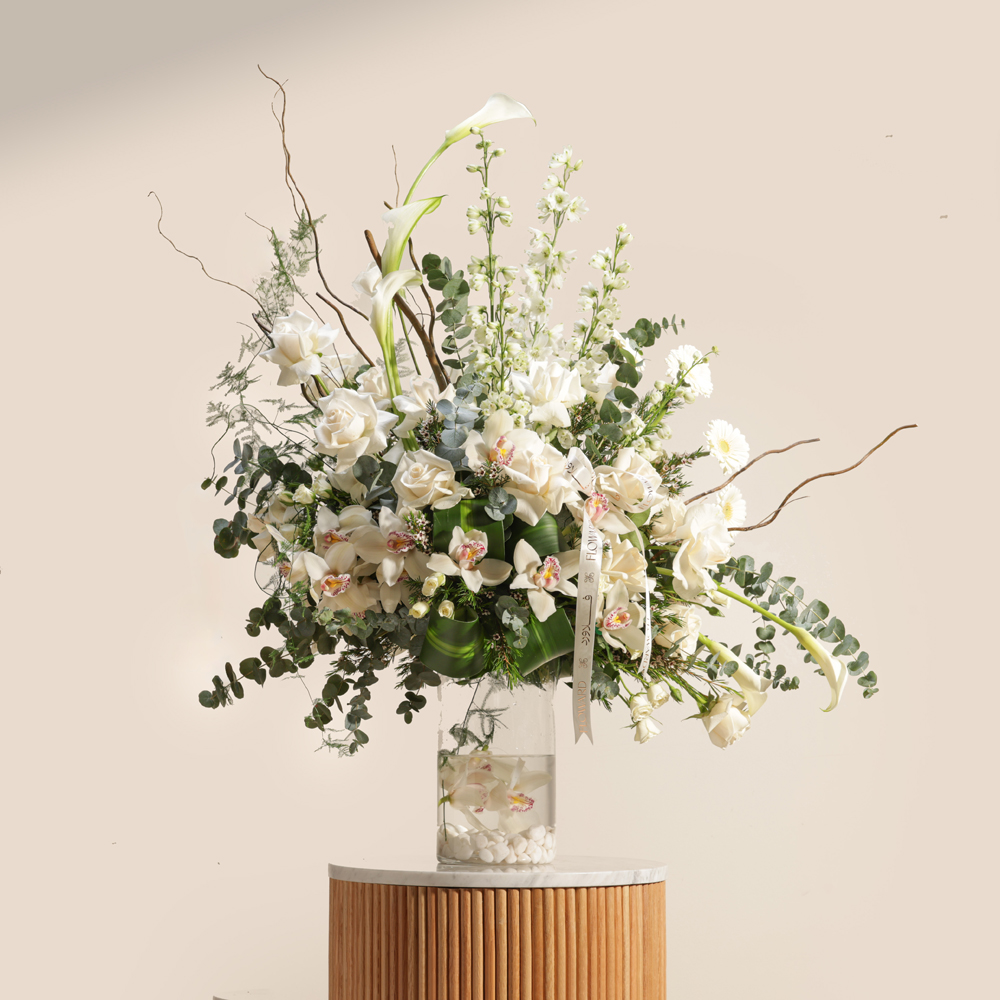 مزهرية زهور لمسة من الفن