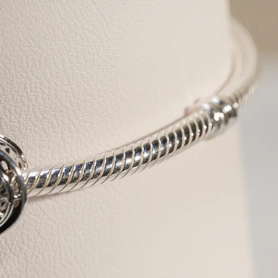 Pandora Moments Marvel The Avengers Iron Man Arc Reactor Bracelet Set