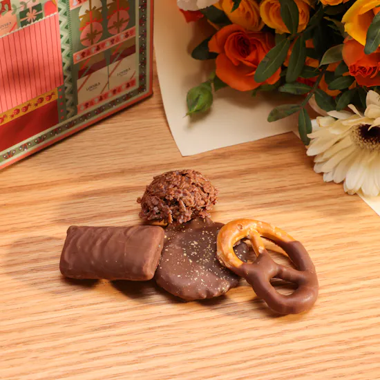 Lovera Zawara Chocolate Box | Sunshine Bouquet