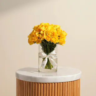 Cheerful Yellow Baby Roses Vase | 18 Flowers