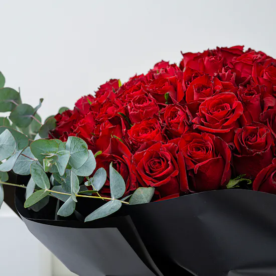 100 Red Roses Bouquet
