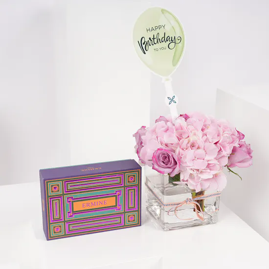 Ermine Macarons Small Box | Birthday Blooms