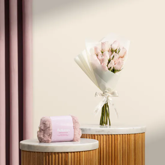Essentiāls Autumn Everyday Pouch | Delicate Rose Bouquet
