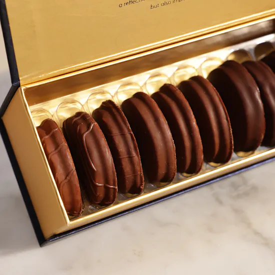 Bateel Royale Assorted Sablé Biscuits Box