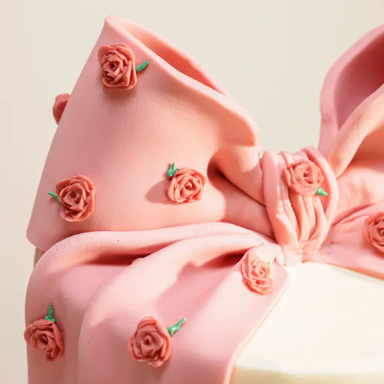 Floward Rosy Ribbon Fantasy Birthday Cake