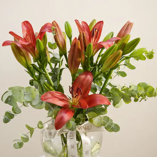 Classic Glam Red Lily Vase