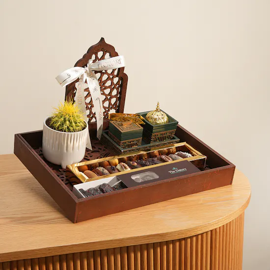The Essence of Ramadan Luxury Tray