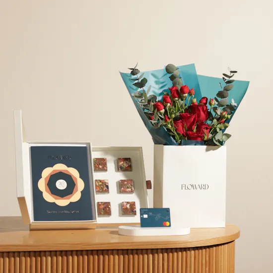 Floward 50 BHD Card and Chocolate Box | Sweet Sparkling Flower