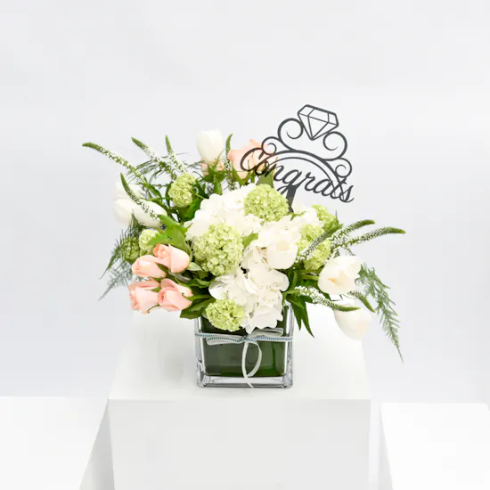 Blooming Flowers | Glass Vase
