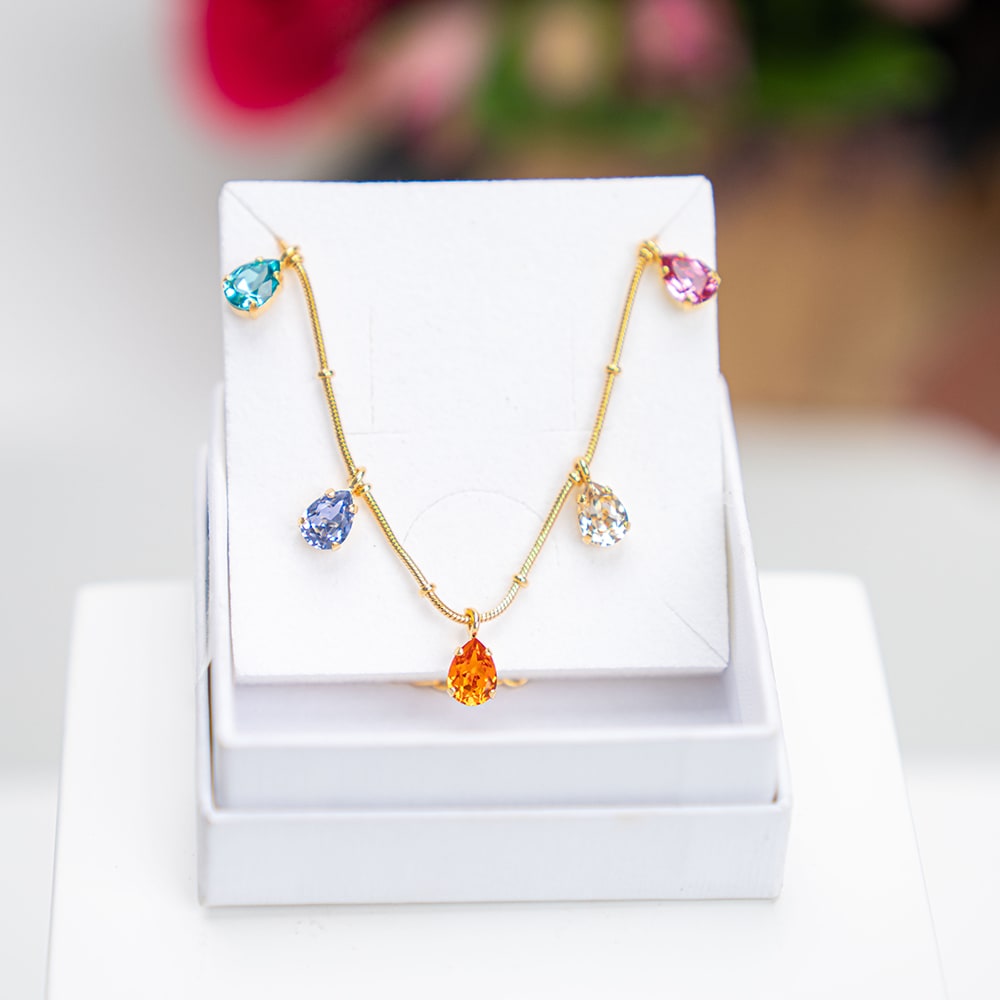 كارولين إستل قلادة قوس المطر