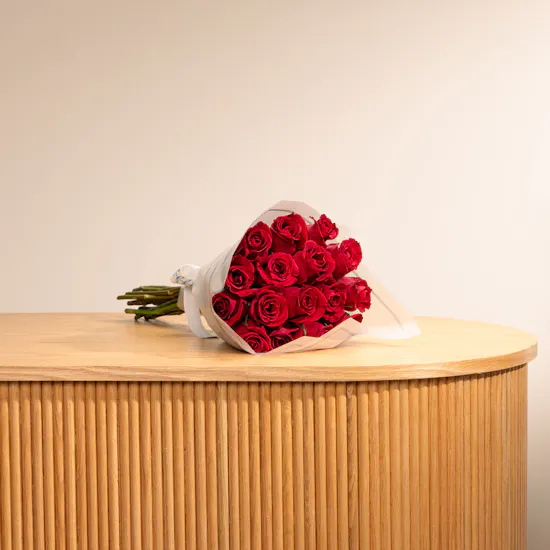 Romantic Radiance Bouquet | 15 Roses