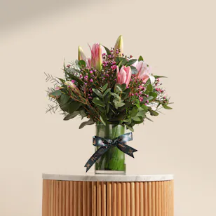 Pink Reverie Flowers Vase 