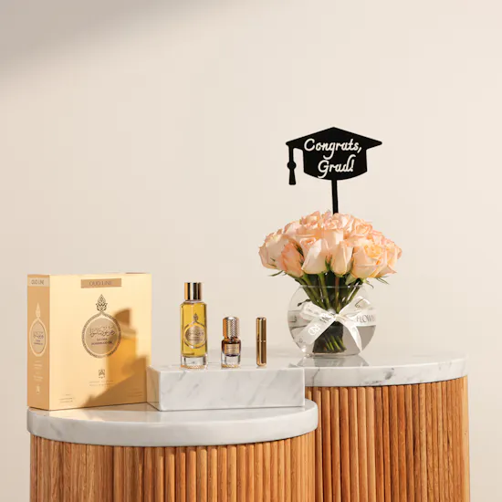 Abdul Samad Al Qurashi Sasora Agarwood Oil | Graduation Peach Rose Vase