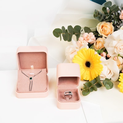 Floward  Ring & The Contessa Silver Necklace | Bright FLowers Bouquet