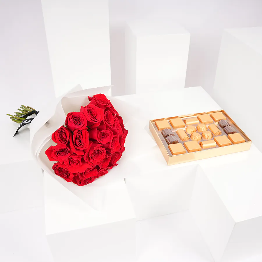 Bostani Green Leathered Small Box  | Red Roses 2