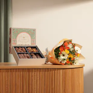 Lovera Zawara Chocolate Box | Sunshine Bouquet Lovera Zawara Chocolate Box | Sunshine Bouquet