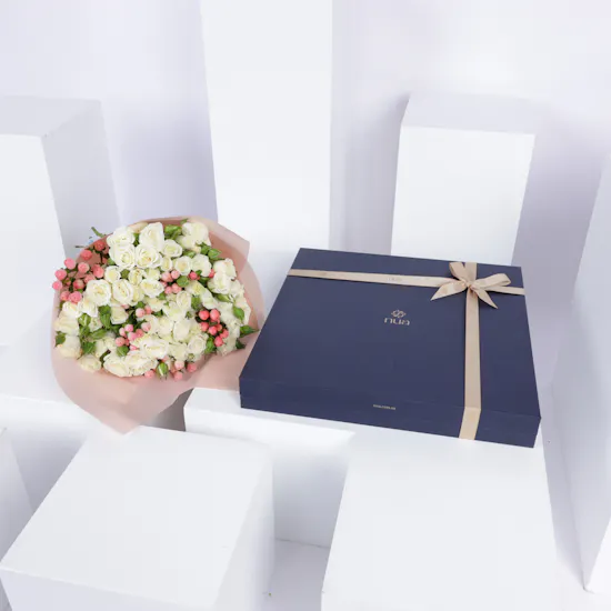 Nua Dates Luxury Gifting Box 1kg | Pretty Blooms