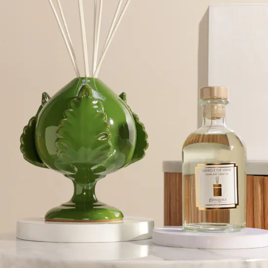 معطر غرف برائحة الأرز والشاي الأخضر في مبخرة سيراميك من إيربولينيا | 250 مل