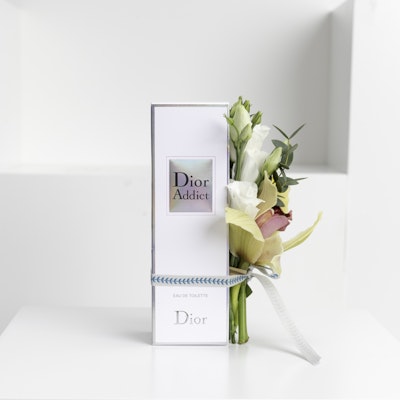 Dior Addict (W) Edt 100Ml With Flowers