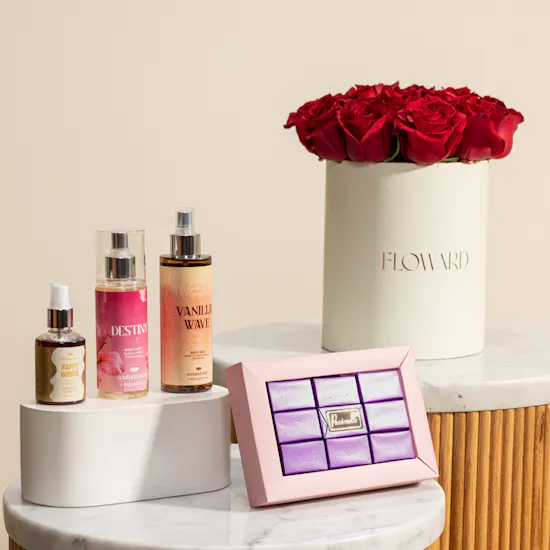 Soul and More Unique Women Set | Passionelle Chocolate Box and Lovely Flowers
