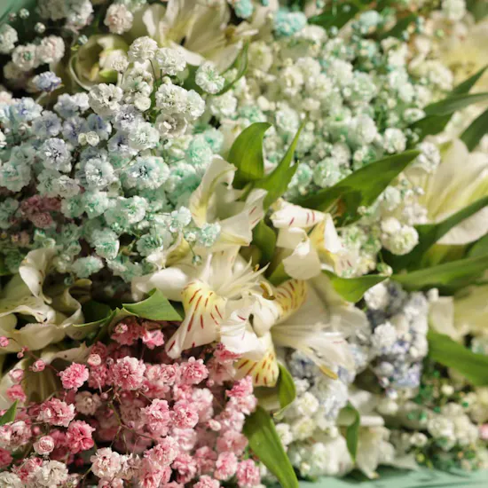 Ibraheem Al-Qurashi Maamoul Bakhour | Beautiful Flowers Vase