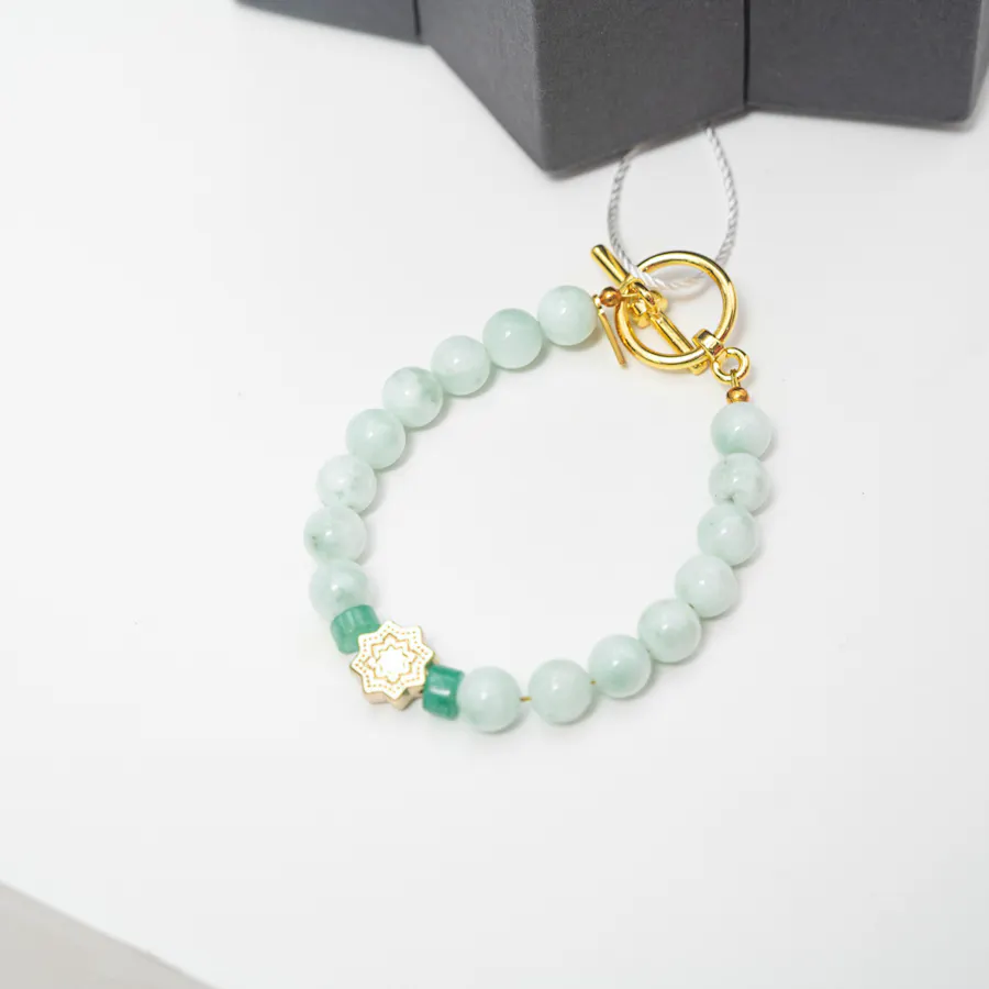 Tasneem Eshki Grace Bracelet | 12 Esperance Roses Bouquet 4