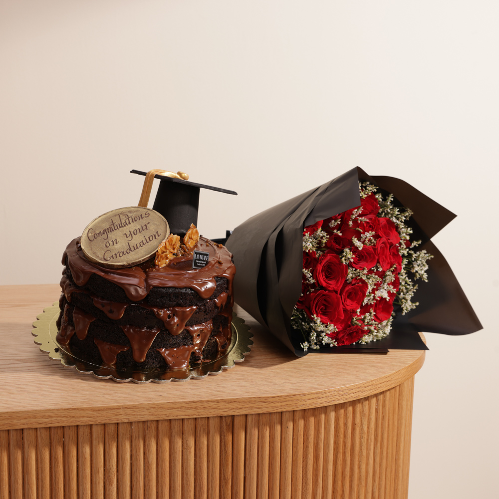 كيك التخرج من لاڤيڤيان | جوري احمر 