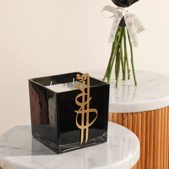 Nine Eshq Scented Candle | Elegance Flowers Arrangement