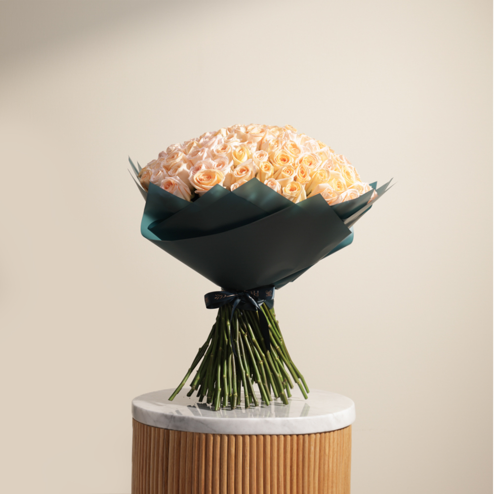 باقة 100 جوري باللون الخوخي ساحرة