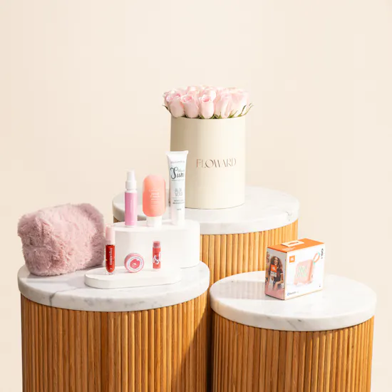 Essentials Autumn Everyday Pouch | JBL Portable Speaker and Pink Roses