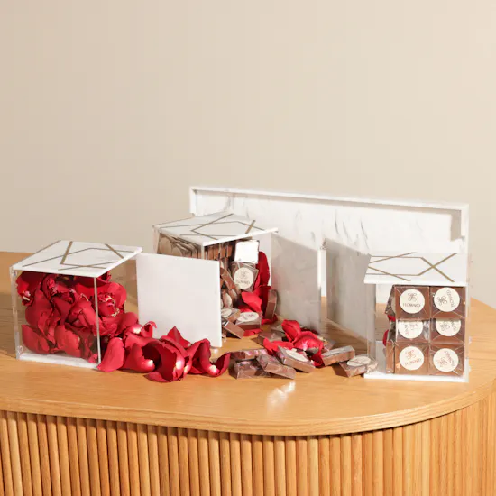 Floward Whisper of Roses Chocolate Boxes