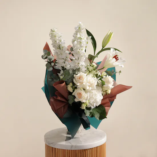 باقة أزها نور الطبيعة من سبتمبر ستوديو