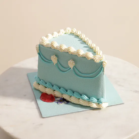 Sweet Atelier Blue Summer Cake