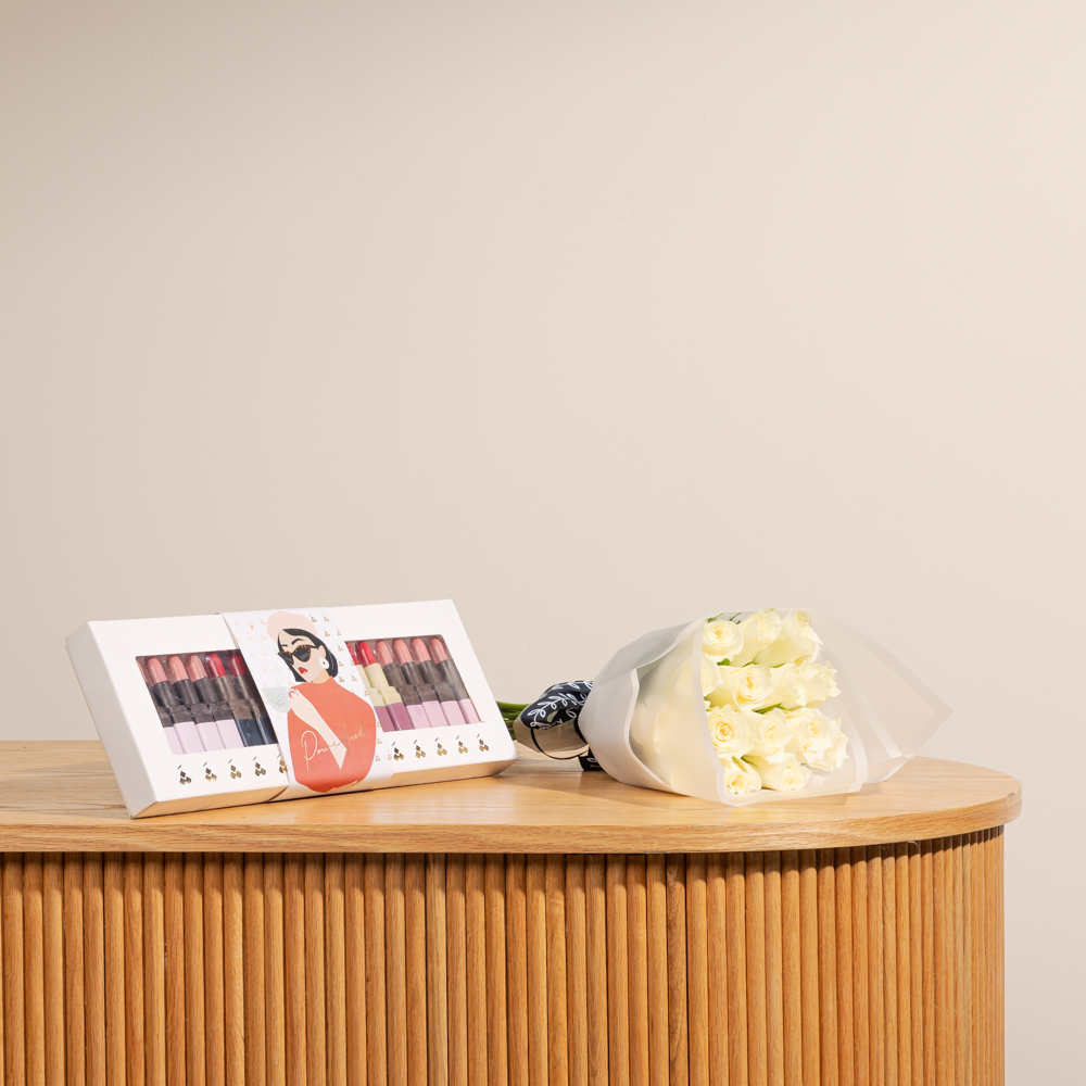 صندوق شوكولاتة شكل احمر الشفاة من شان شال | 15 الجوري البيضاء