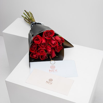 Nev Spa Voucher & Roses