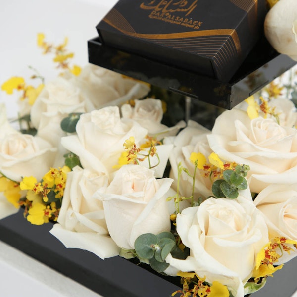 Dar Al Sabaek 1g Gold Bar | Floral Tray | Floward Kuwait