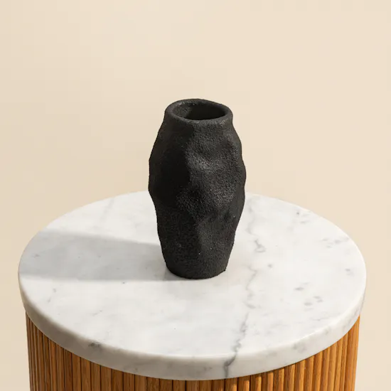 Nno Organica Black Small Rough Vase