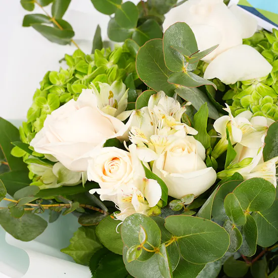 Klar Spa Gift Card | Flowers Bouquet