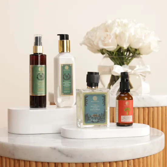 Forest Essentials Sandalwood & Orange Peel Men's Grooming Set | White Roses