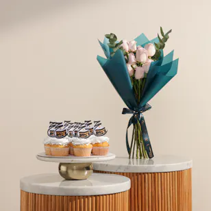Floward Hajj Mabroor Cupcakes | Blessed Journey Blooms Floward Hajj Mabroor Cupcakes | Blessed Journey Blooms