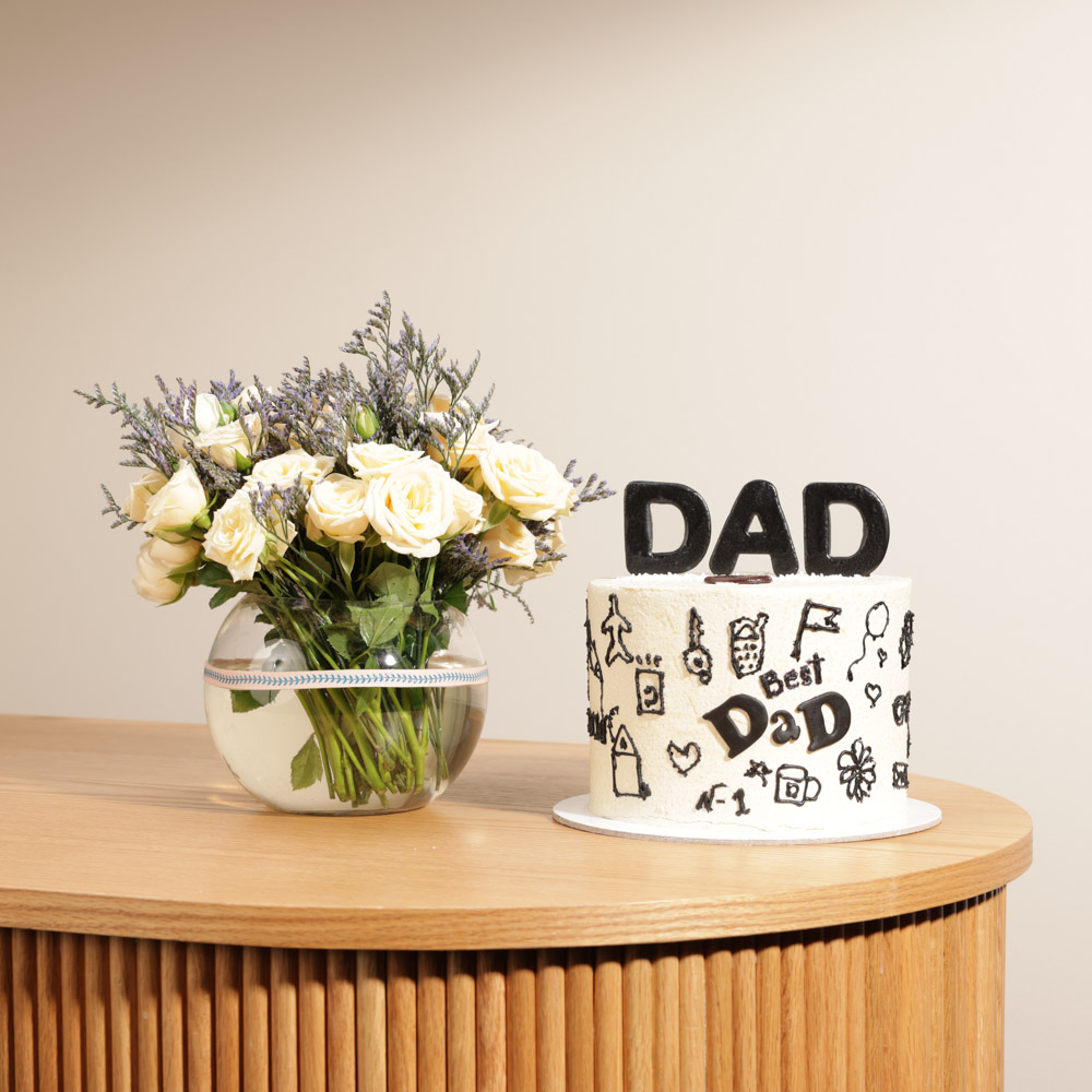 كيك افضل اب من كرامبلز | زهوري برتقالي فاتح 