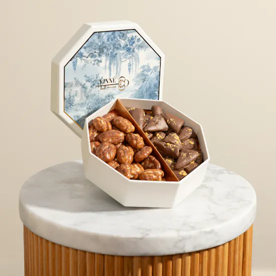 Linne Pecan & Chocolate Small Box